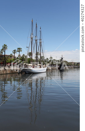 Spain schooner Saint Elena in the old port 40274327