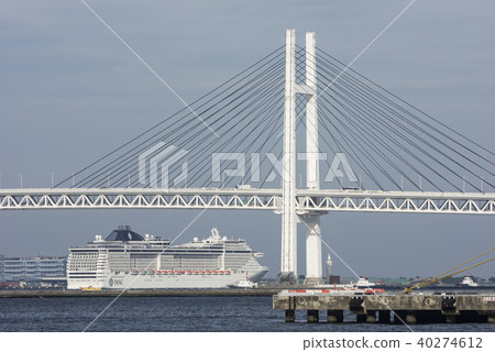 Yokohama Bay bridge and large passenger boat 40274612
