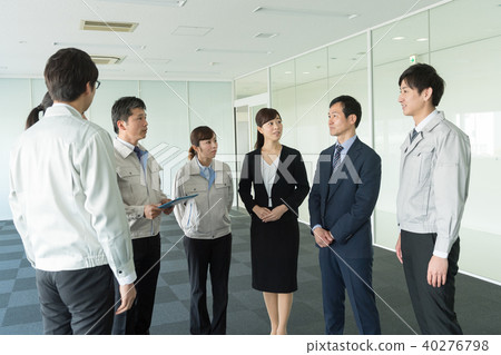 Meeting Office worker businessman image 40276798