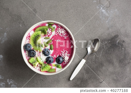 Smoothie Breakfast Bowl 40277188