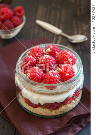 Raspberry dessert in jar Raspberry dessert in jar 40277427