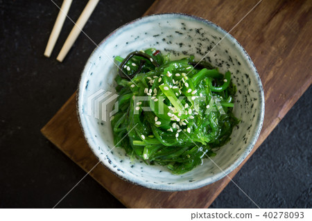 Chuka seaweed salad 40278093