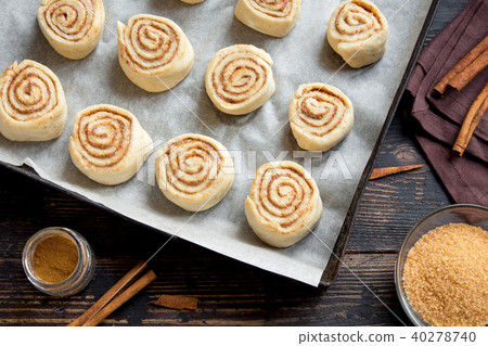 Cinnamon rolls Cinnamon rolls 40278740