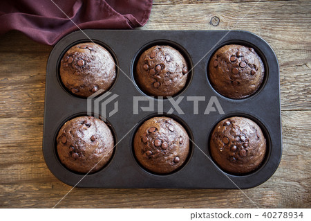 Chocolate Muffins 40278934