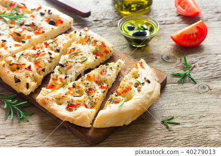 Italian Focaccia Italian Focaccia 40279013