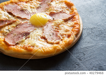 Pizza Carbonara Pizza Carbonara 40279468