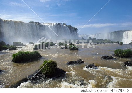 Iguacu Falls (Brazil) 40279750