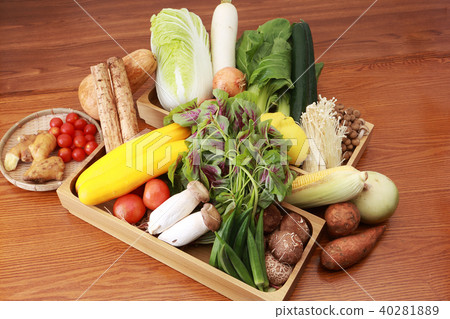 Fresh vegetables 40281889