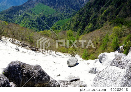 Hyugasan峰頂白色沙子風景 Hyugasan峰頂白色沙子風景 40282648