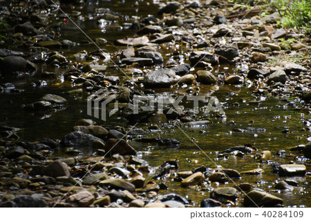 River water and stones River water and stones 40284109