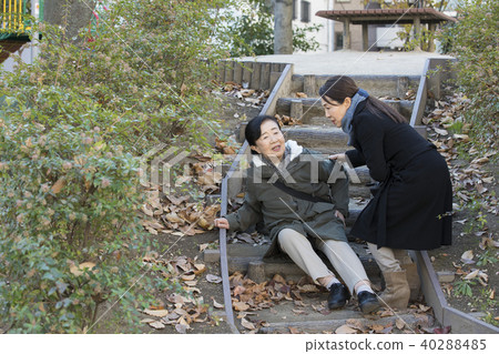 Elderly people who fell on the stairs, outdoors Elderly people who fell on the stairs, outdoors 40288485