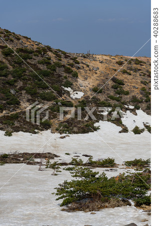 山腳下到山腳下 山腳下到山腳下 40288683