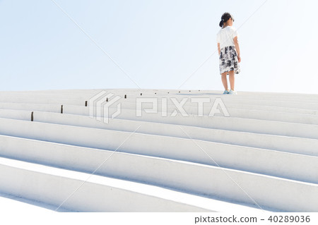 Girl lonely one person 40289036