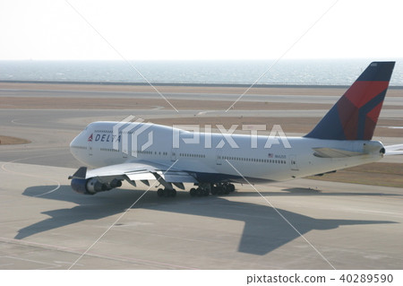 Centrair Boeing 747 Jumbo Jet Centrair Boeing 747 Jumbo Jet 40289590