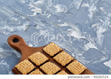 Top view close-up picture of tasty cookies on the cutting board, shallow depth of field, selective Top view close-up picture of tasty cookies on the cutting board, shallow depth of field, selective 40292524