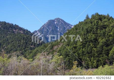 Refreshing mountain image Refreshing mountain image 40292882