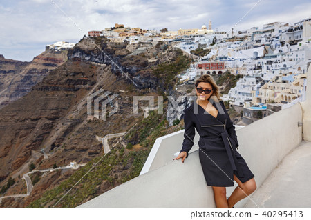 Young woman travels to Greece Young woman travels to Greece 40295413