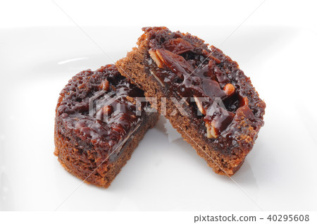 Baked goods cross section 40295608