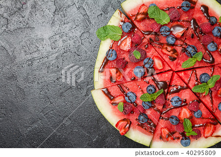 colorful watermelon pizza 40295809