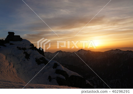 Morning of the North Alps Morning of the North Alps 40296291