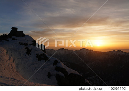 Morning of the North Alps 40296292
