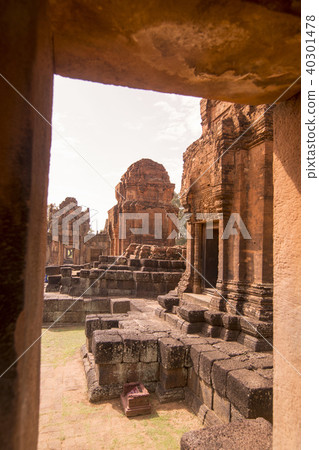 THAILAND BURIRAM KHMER TEMPLE PRASAT MUANG TAM THAILAND BURIRAM KHMER TEMPLE PRASAT MUANG TAM 40301478