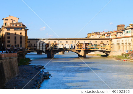 Old Bridge view, Florence, Italy 40302365