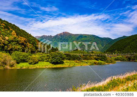 Fresh green city Fusayama 40303986