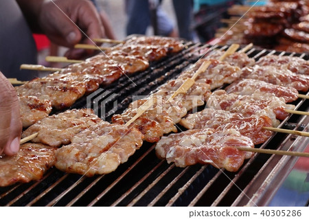 pork roast on street food 40305286