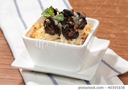 fried potato fried potato 40305836