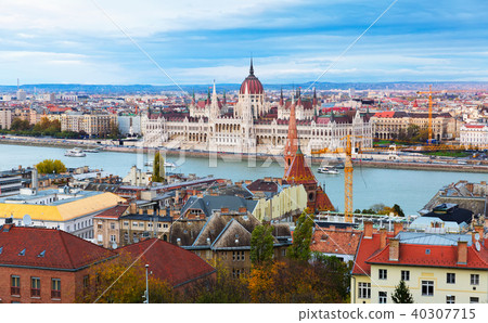 Cityscape of Budapest with Hungary Parliament Cityscape of Budapest with Hungary Parliament 40307715