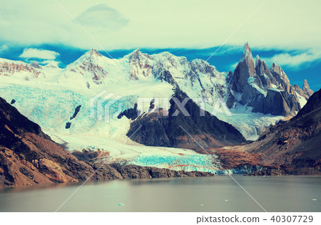 Lake at foot of Fitz Roy, Cerro Torre, Andes, Argentina Lake at foot of Fitz Roy, Cerro Torre, Andes, Argentina 40307729