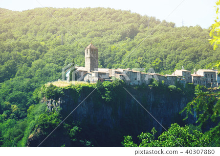 Castellfollit de la Roca, Catalonia 40307880