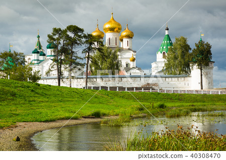 Male Ipatievsky Monastery at cloudy day in Kostroma, Russia Male Ipatievsky Monastery at cloudy day in Kostroma, Russia 40308470