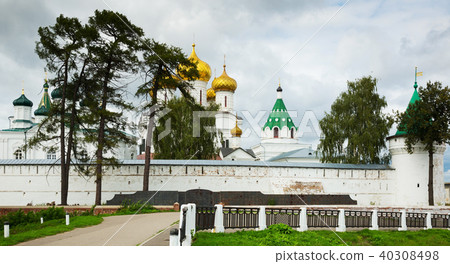 Male Ipatievsky Monastery at cloudy day in Kostroma, Russia Male Ipatievsky Monastery at cloudy day in Kostroma, Russia 40308498