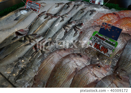 Fish overseas market Fish overseas market 40309172
