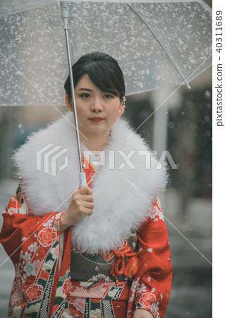 kimono, furisode, snowy 40311689