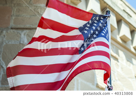 風中的星星和條紋 40313808