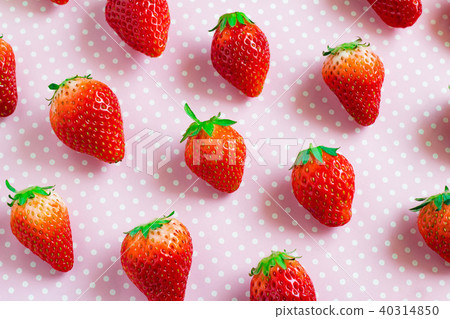 Polka dot background and strawberry Polka dot background and strawberry 40314850