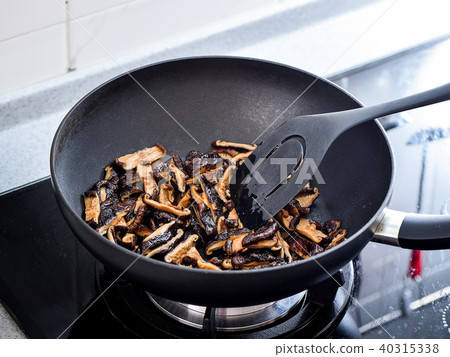 Recipe Tweezers Clams Dragon Boat Festival Fried Stuffing Zhonzi Stir frying Fillings 40315338