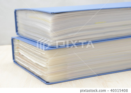 Many materials Many materials 40315408