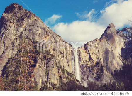 Yosemite 40316629