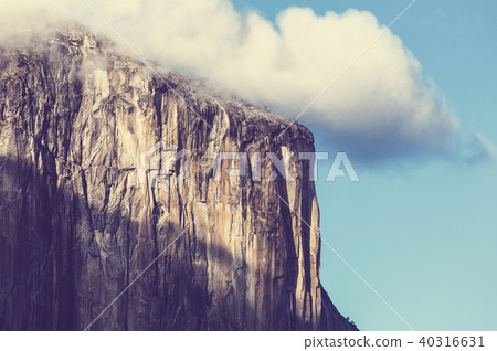 Yosemite 40316631