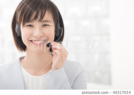 Businesswoman call center operator 40317014