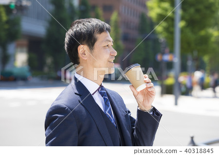 middle businessman middle businessman 40318845