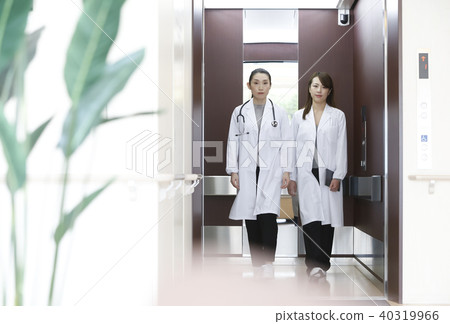 Hospital doctor elevator Hospital doctor elevator 40319966