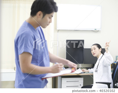 Hospital Examination Room Contact Nurse 40320102