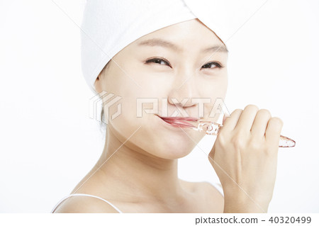女性美容系列牙膏 女性美容系列牙膏 40320499