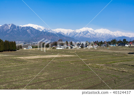 Early spring Northern Alps view Nagano Prefecture Omachi City Early spring Northern Alps view Nagano Prefecture Omachi City 40324437