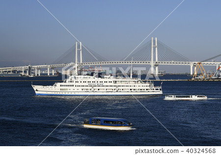 Yokohama cityscape of Japan Passenger ship Royal Wing of Yokohama Port Yokohama cityscape of Japan Passenger ship Royal Wing of Yokohama Port 40324568